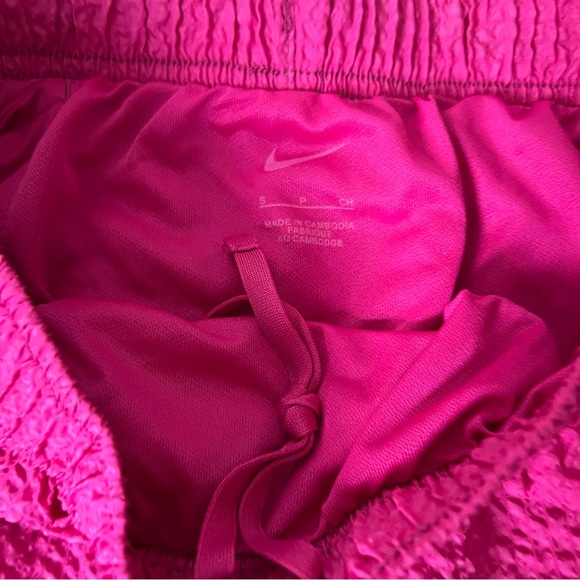 Throw Back Nike Shorts Size Small - Picture 5 of 6